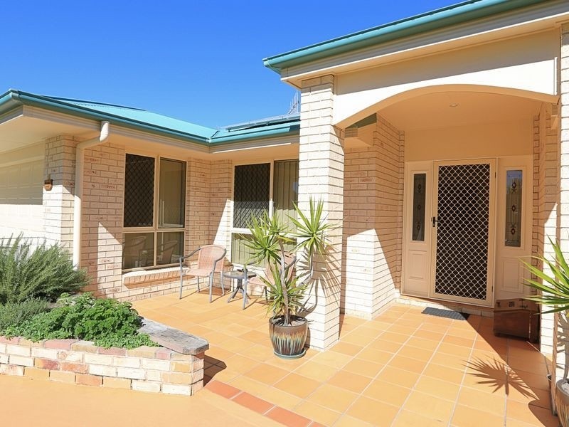 37 Acacia Street, Moore Park Beach QLD 4670