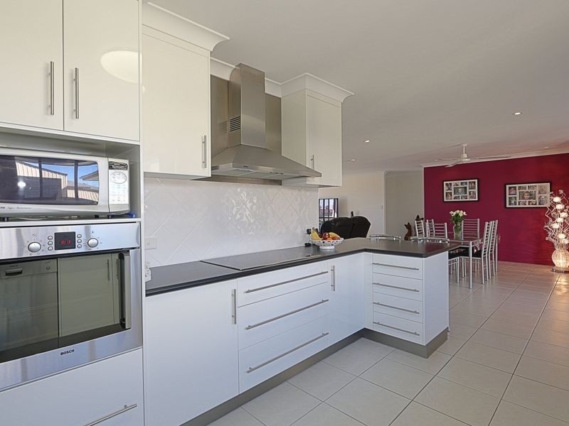 13 Dawson Avenue, Thabeban QLD 4670