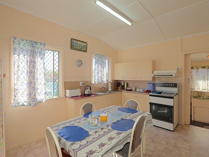 17 Lloyd Street, Walkervale QLD 4670