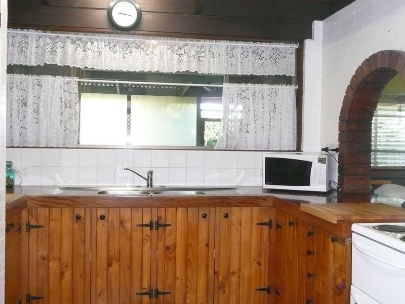 37 Brady Street, Avenell Heights QLD 4670