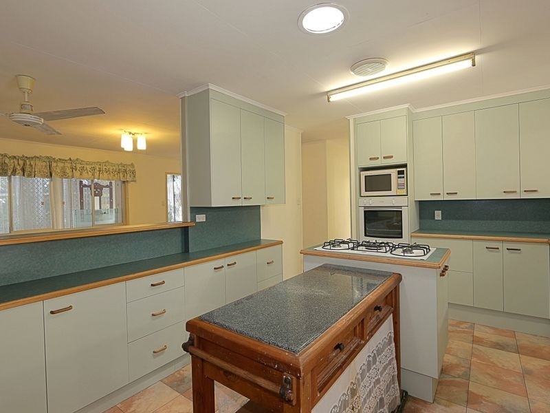 11 Leivesley Street, Bundaberg East QLD 4670