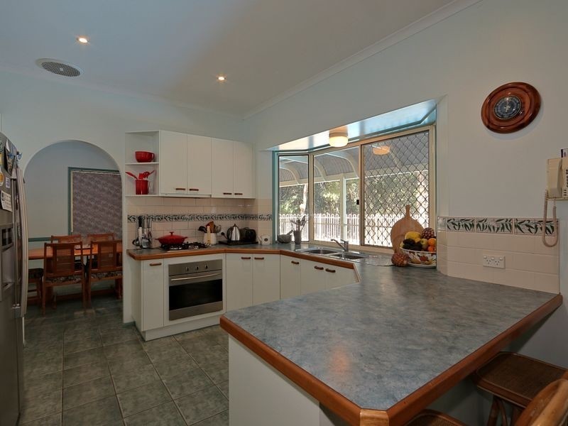 247 Sylvan Drive, Moore Park Beach QLD 4670