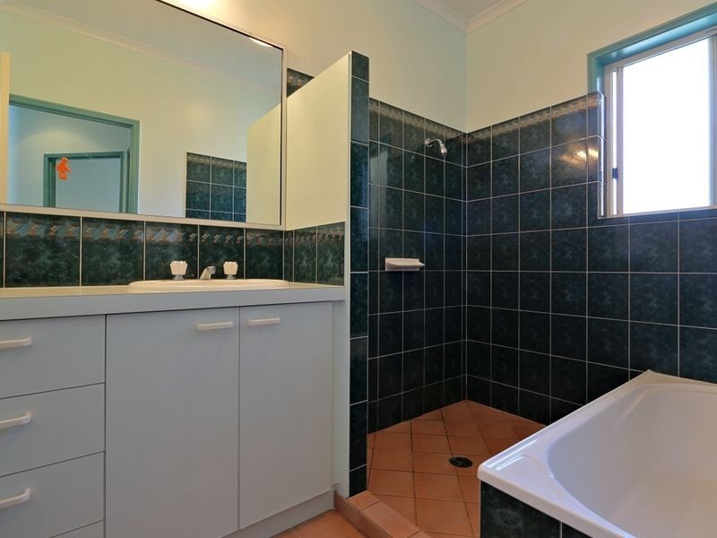 247 Sylvan Drive, Moore Park Beach QLD 4670