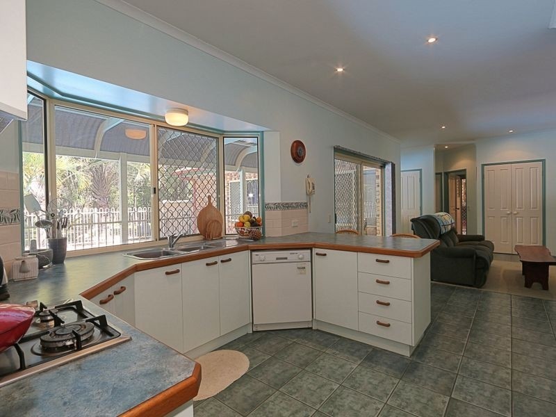 247 Sylvan Drive, Moore Park Beach QLD 4670