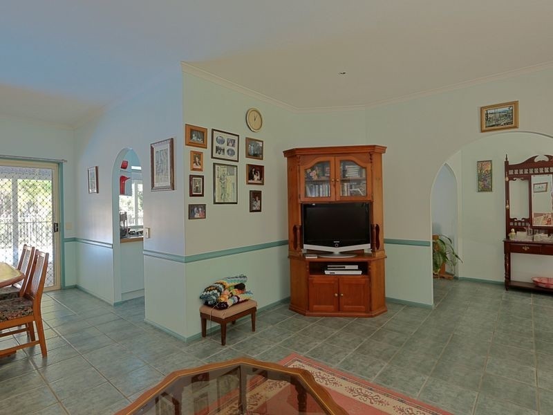 247 Sylvan Drive, Moore Park Beach QLD 4670