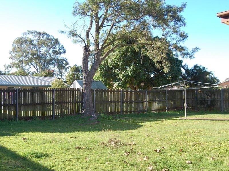 11 Bullpitt Street, Avenell Heights QLD 4670