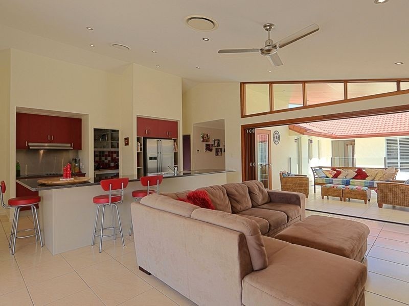 4 Castaway Close, Bargara QLD 4670