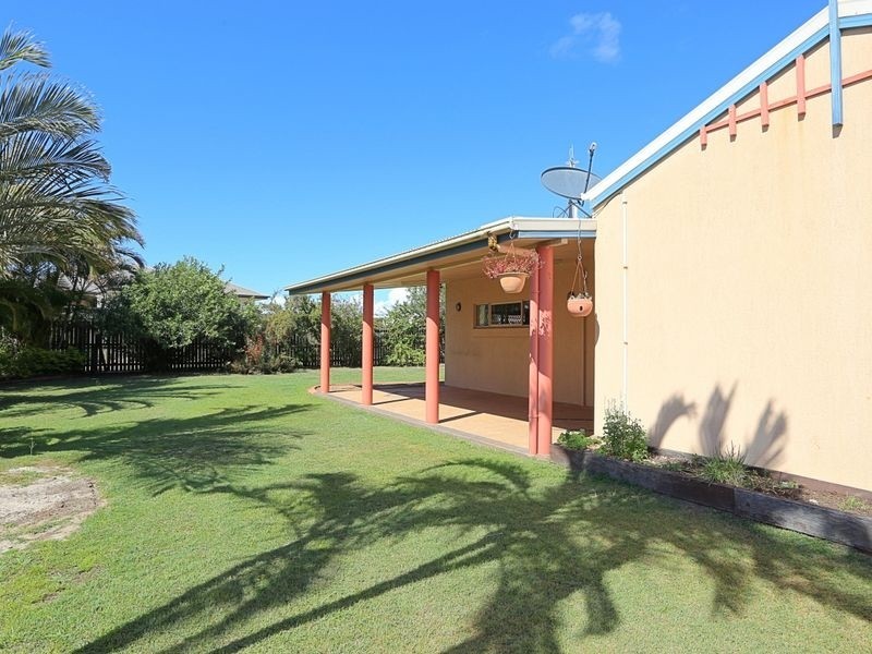 8 Coral Court, Bargara QLD 4670