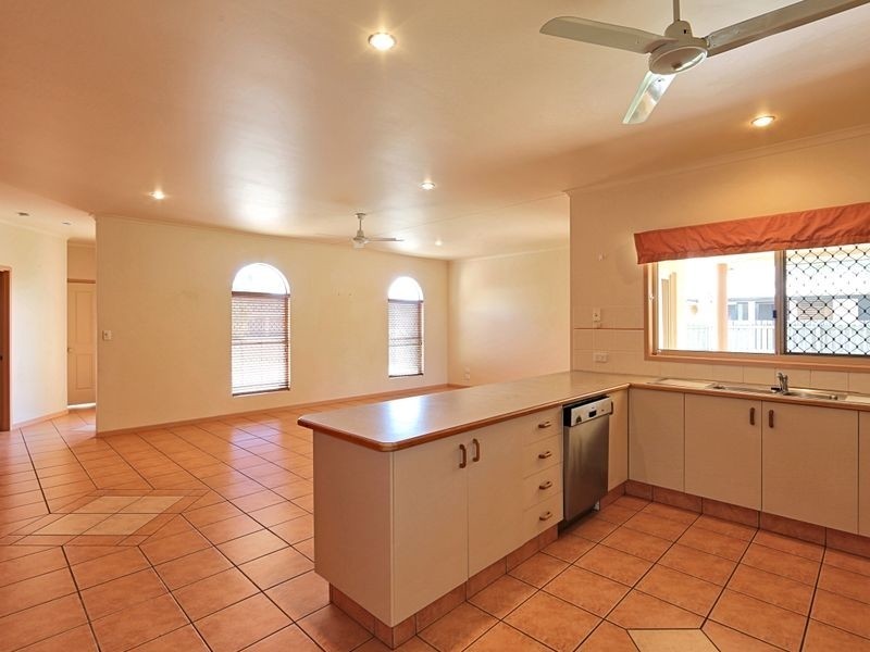 8 Coral Court, Bargara QLD 4670