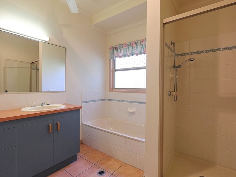 8 Coral Court, Bargara QLD 4670