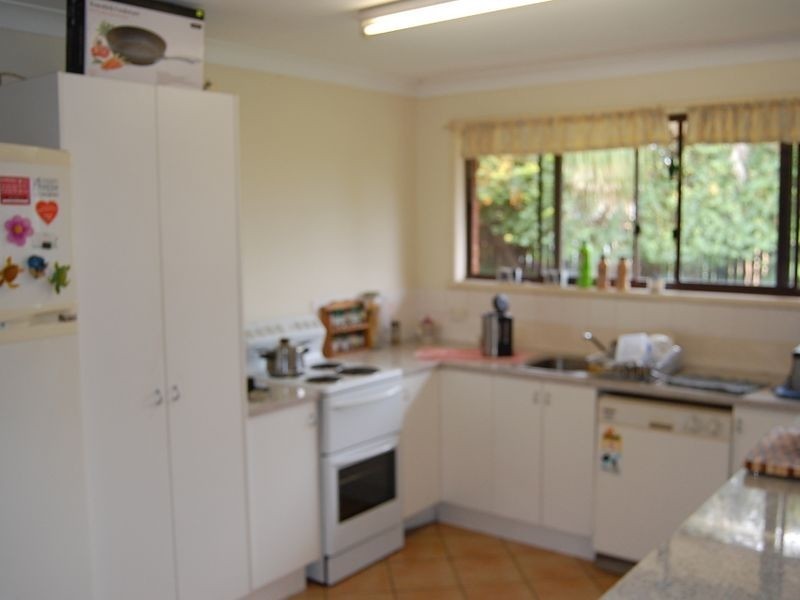 9 Hort Street, Avenell Heights QLD 4670