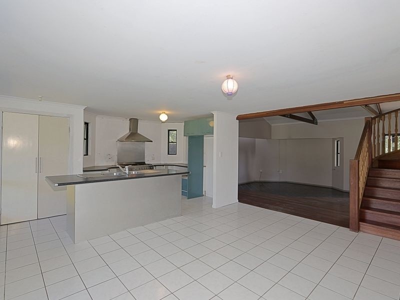 11 Poinciana Court, Moore Park Beach QLD 4670