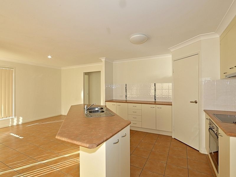 3 Halloran Court, Thabeban QLD 4670