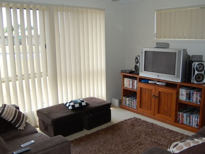 33 Searle Street, Thabeban QLD 4670