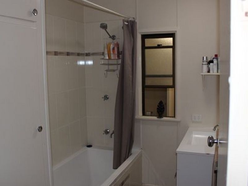 Avenell Heights QLD 4670