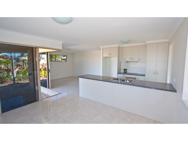 148 McCarthy Street, Avenell Heights QLD 4670