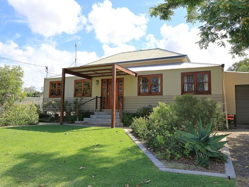 12 Reddan Street, Bundaberg South QLD 4670