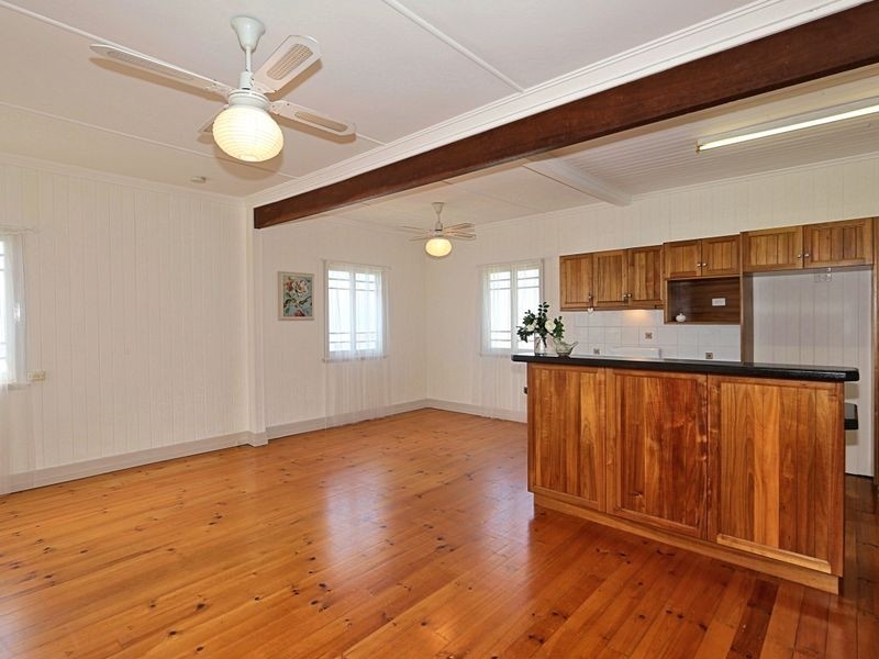 30 Totten Street, Kepnock QLD 4670