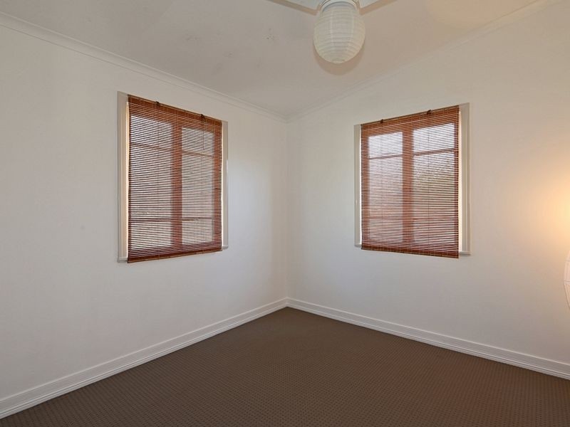 30 Totten Street, Kepnock QLD 4670