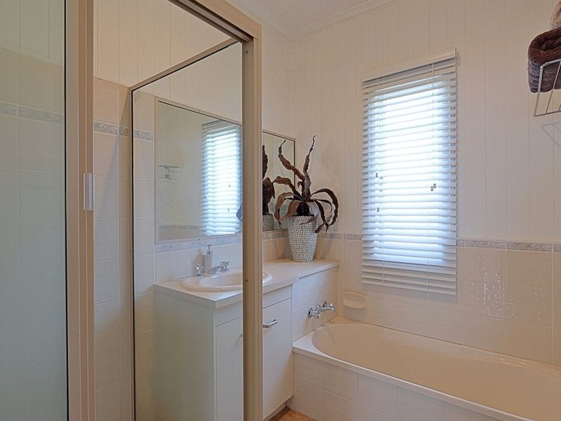 30 Totten Street, Kepnock QLD 4670