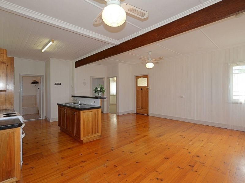 30 Totten Street, Kepnock QLD 4670