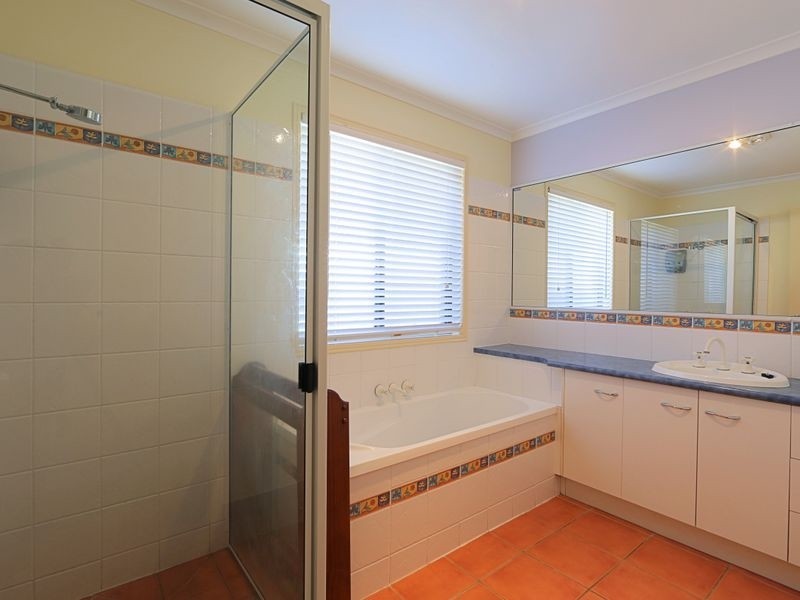 4 Fixter Street, Kalkie QLD 4670