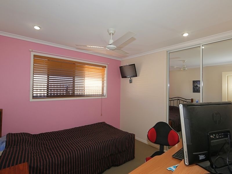 4 Fixter Street, Kalkie QLD 4670