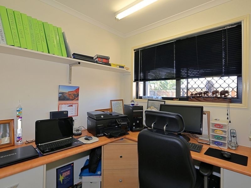 4 Fixter Street, Kalkie QLD 4670