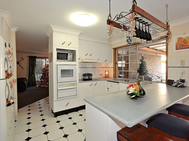 19 Allawah Road, Avenell Heights QLD 4670