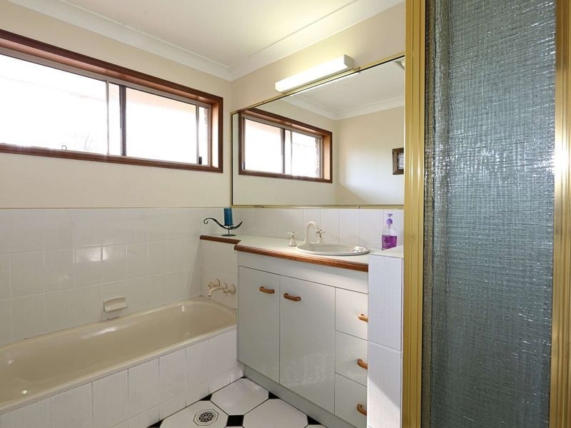 19 Allawah Road, Avenell Heights QLD 4670