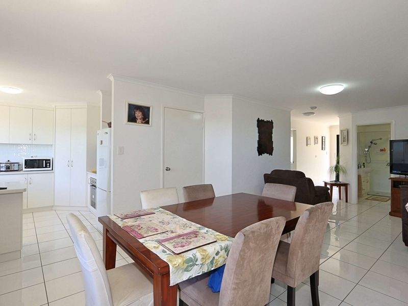 2/2 King Street, Bundaberg North QLD 4670