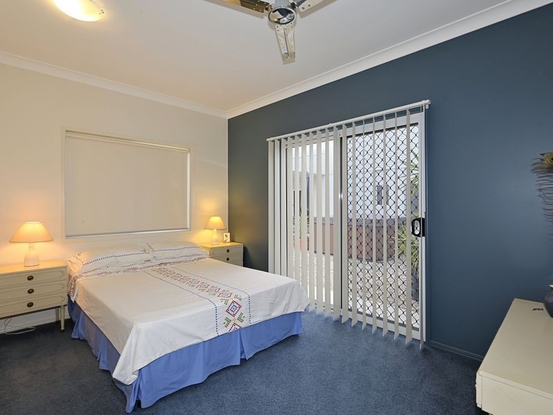 7 Janet Court, Coral Cove QLD 4670