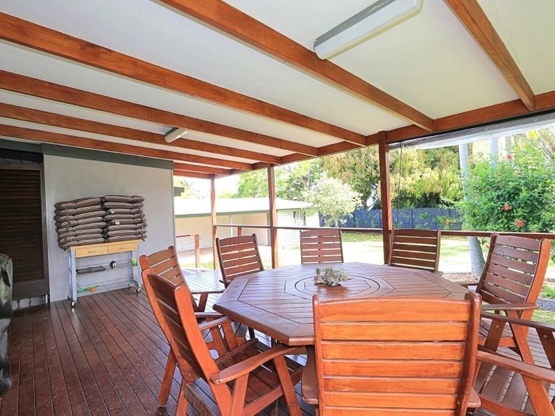 1 Brand Street, Walkervale QLD 4670