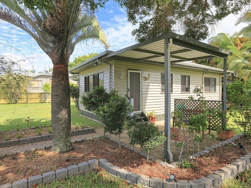 1 Brand Street, Walkervale QLD 4670