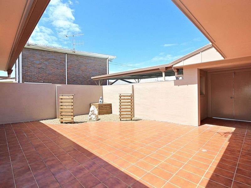 5 Bryde Place, Thabeban QLD 4670