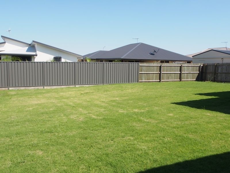 22 Beech Links Drive, Ashfield QLD 4670