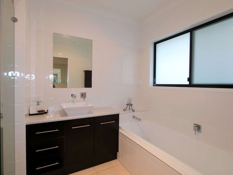 2 Andrew Close, Bargara QLD 4670
