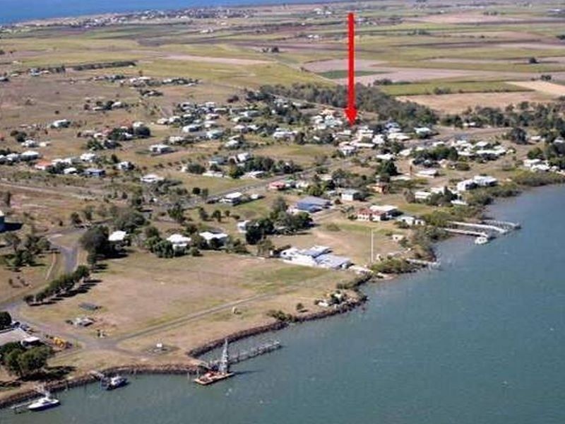 10 Doctor Street, Burnett Heads QLD 4670