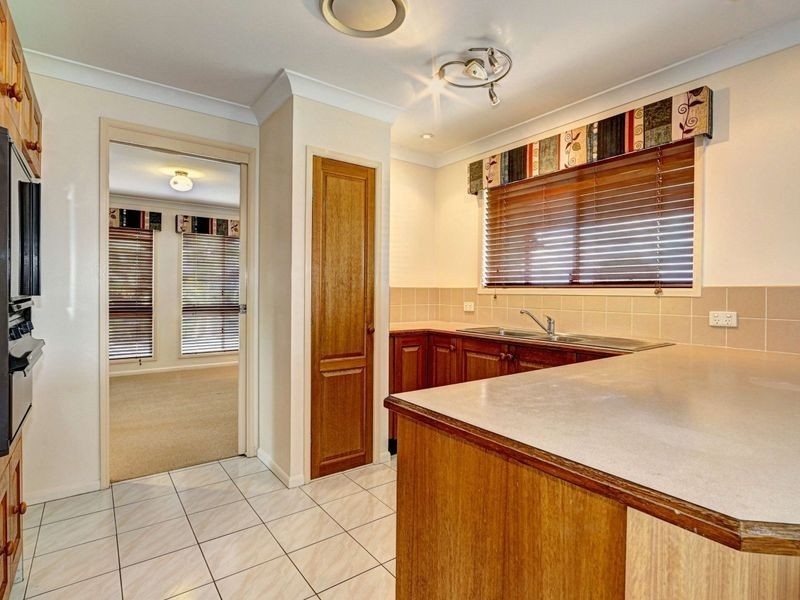 17 Mark Road, Branyan QLD 4670