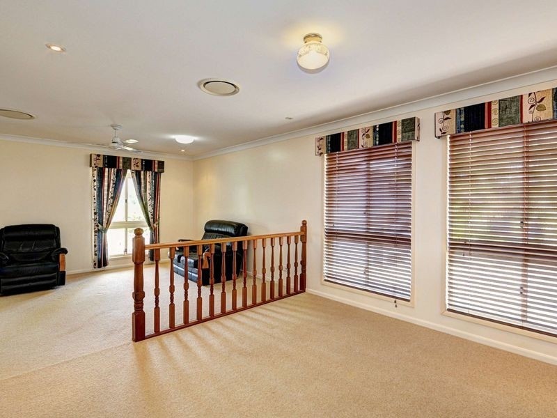 17 Mark Road, Branyan QLD 4670