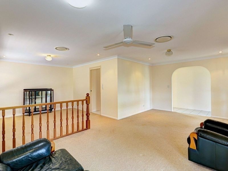 17 Mark Road, Branyan QLD 4670