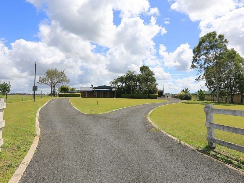 17 Mark Road, Branyan QLD 4670