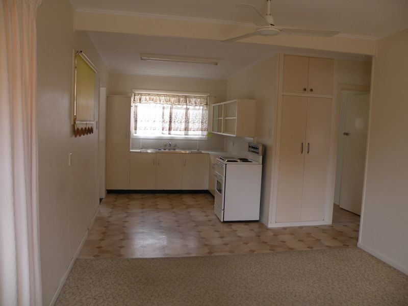 2/4 Stringer Street, Millbank QLD 4670