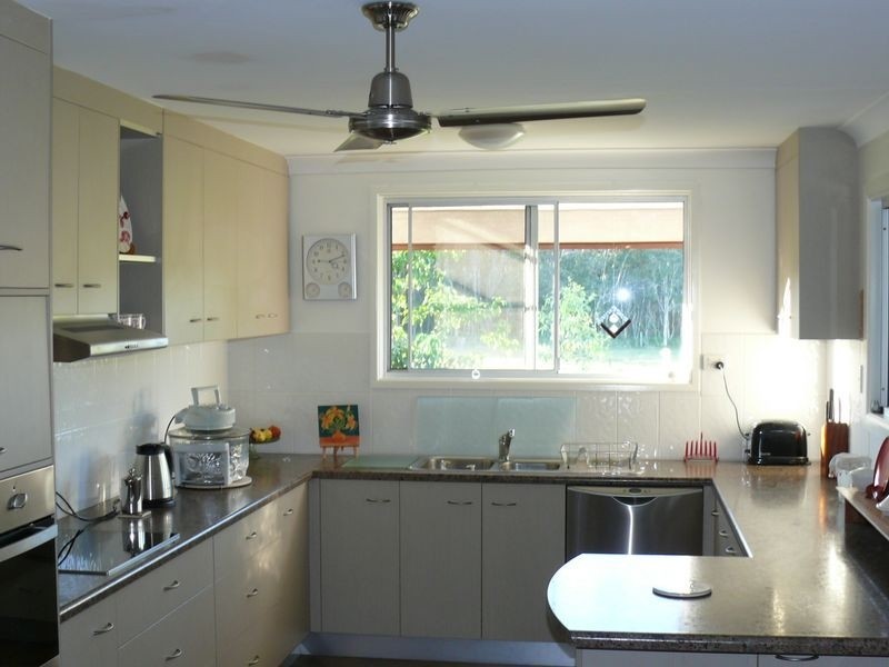 32 Henricksens Road, Sharon QLD 4670