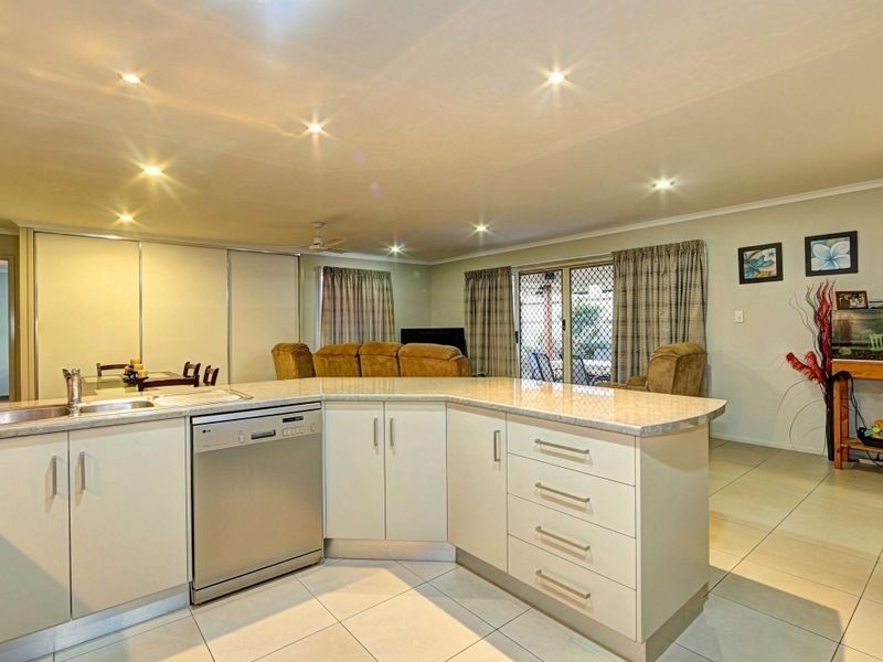 3 Outlook Court, Ashfield QLD 4670