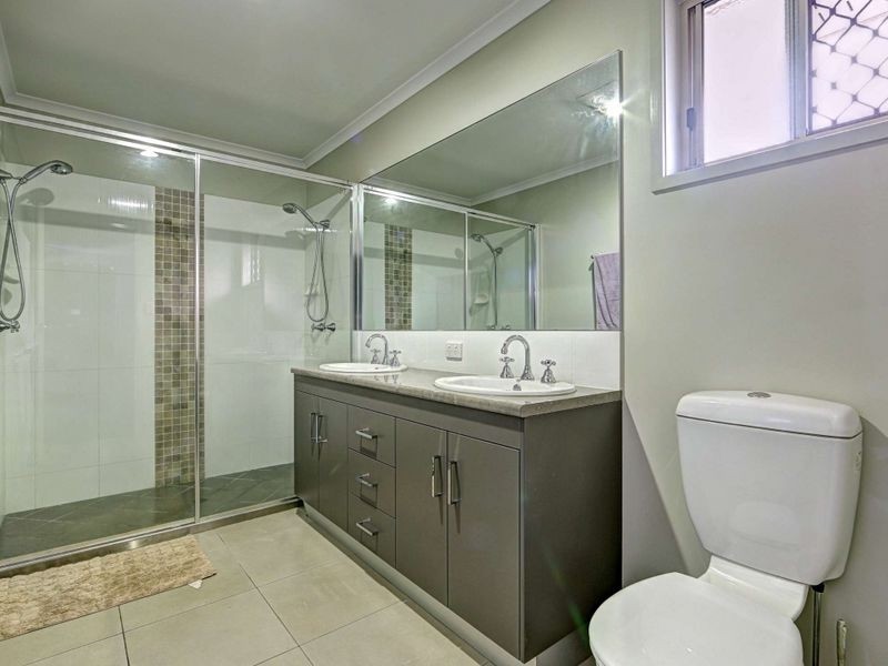 3 Outlook Court, Ashfield QLD 4670