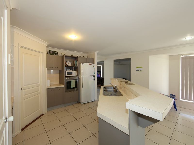 4 Avalon Street, Burnett Heads QLD 4670