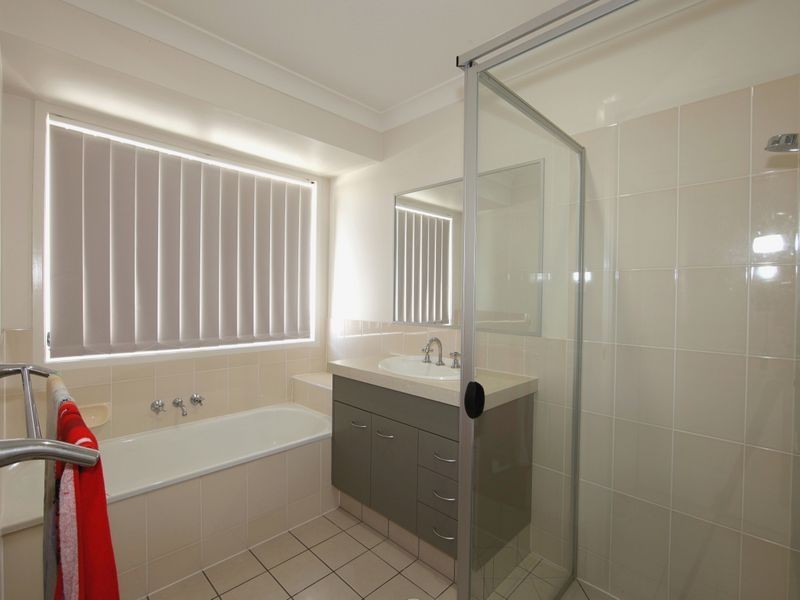 4 Avalon Street, Burnett Heads QLD 4670