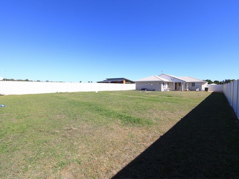 4 Avalon Street, Burnett Heads QLD 4670