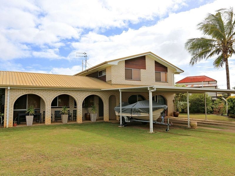 8 McGill Crescent, Avenell Heights QLD 4670